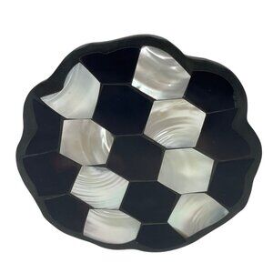 Vintage Black & White Mother Of Pearl Mosaic Brooch With Scalloped Edge